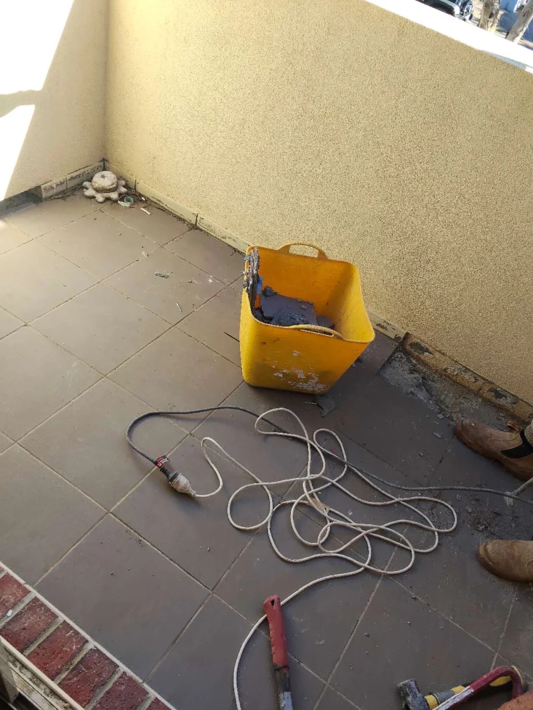 Handyman work by Emperor Property Services, VIC