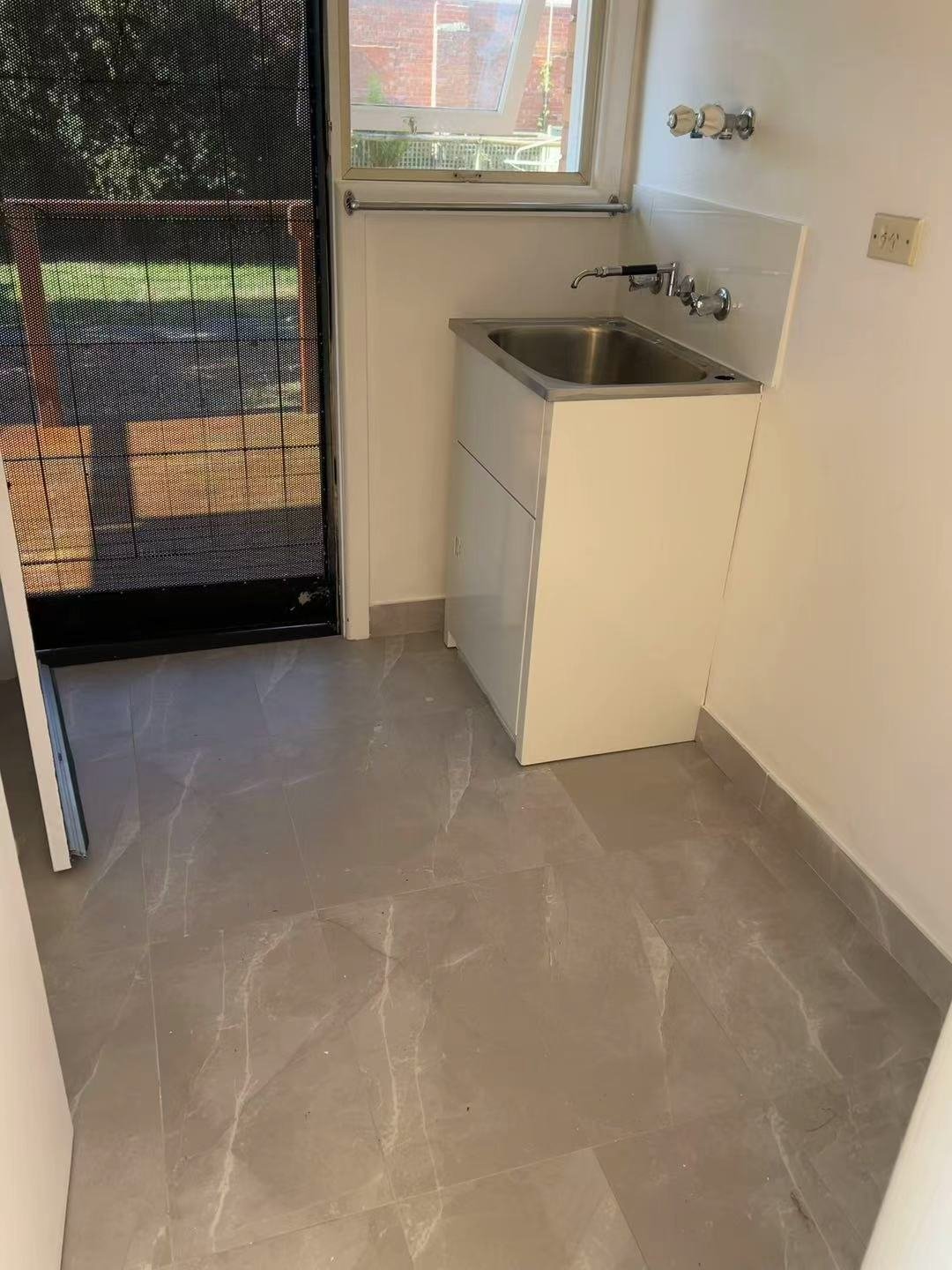 Builder work by Huishenghuo Renovation, Blackburn VIC (photo 3 of 3)