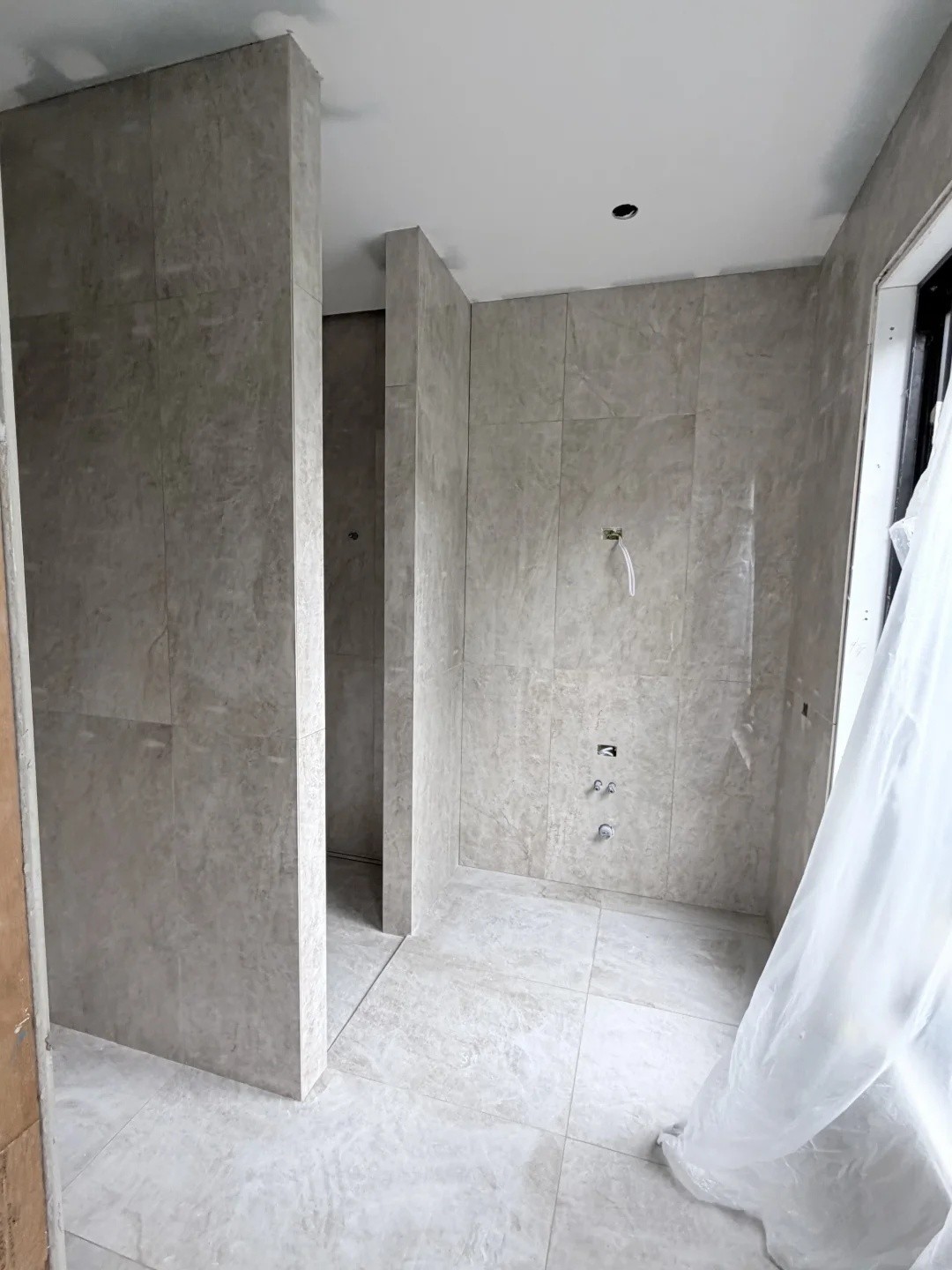 Tiler work by Simon Master Construction, VIC (photo 4 of 5)