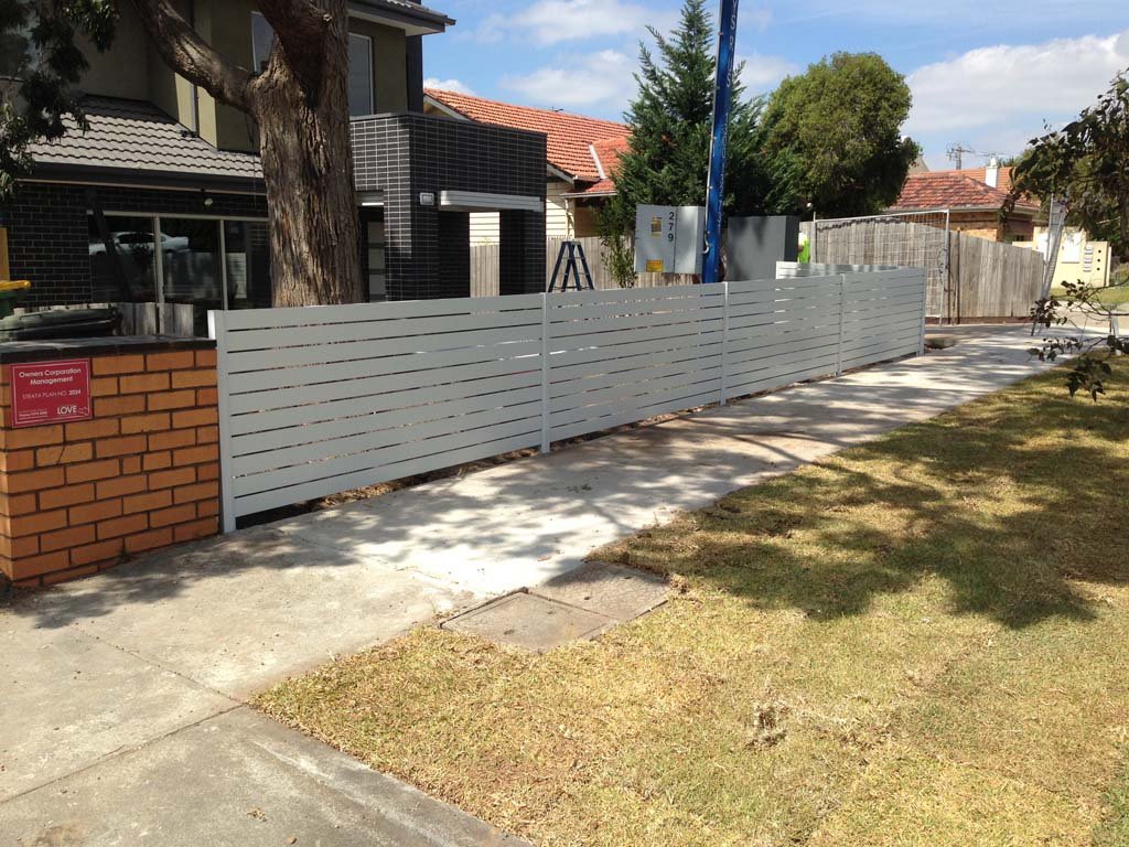 Fencing & Gates work by Auron Fencing, Epping VIC (photo 1 of 3)