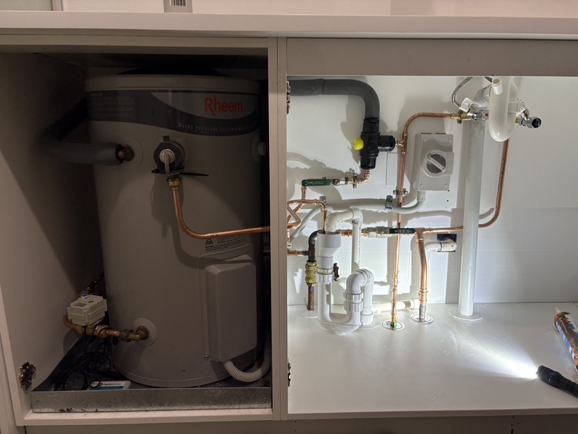 Hot Water Systems work by Takumi Craft Plumbing, Vermont South VIC (photo 2 of 3)