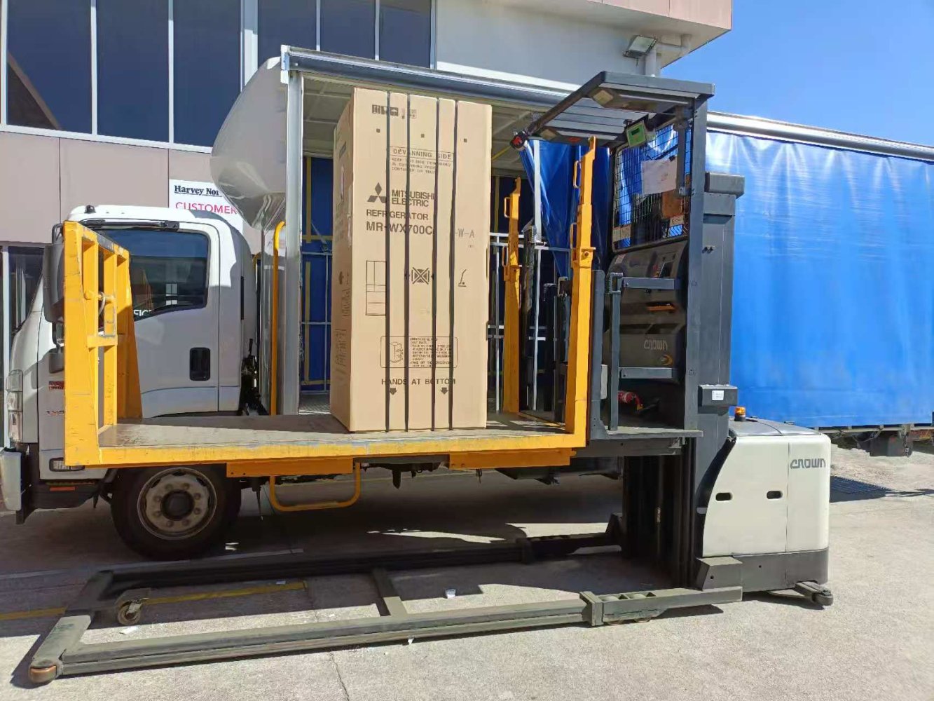 Removalists work by Tehui Removals, South Brisbane QLD (photo 3 of 3)