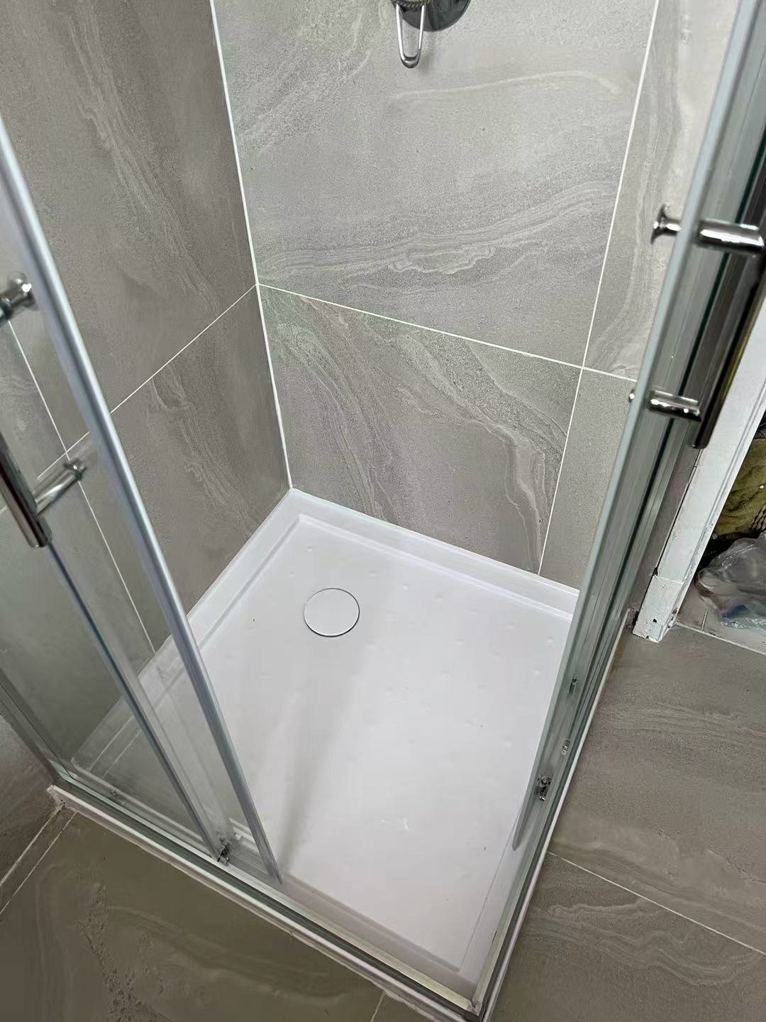 Bathroom Renovation work by Huishenghuo Renovation, Blackburn VIC (photo 4 of 4)