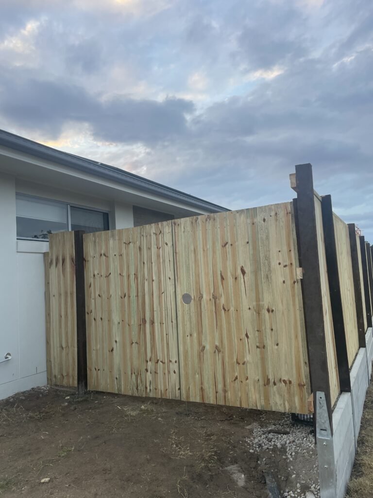 Fencing & Gates work by Top Tier Fencing, QLD (photo 5 of 6)