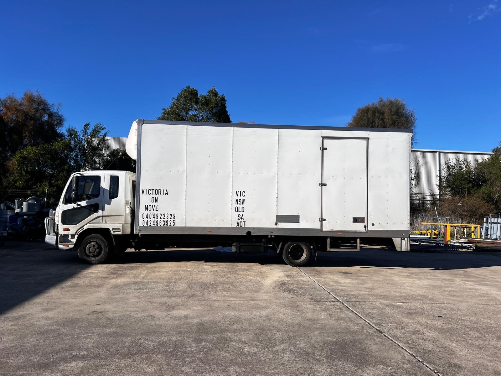Removalists work by Victoria On Move, Wollert VIC (photo 2 of 2)