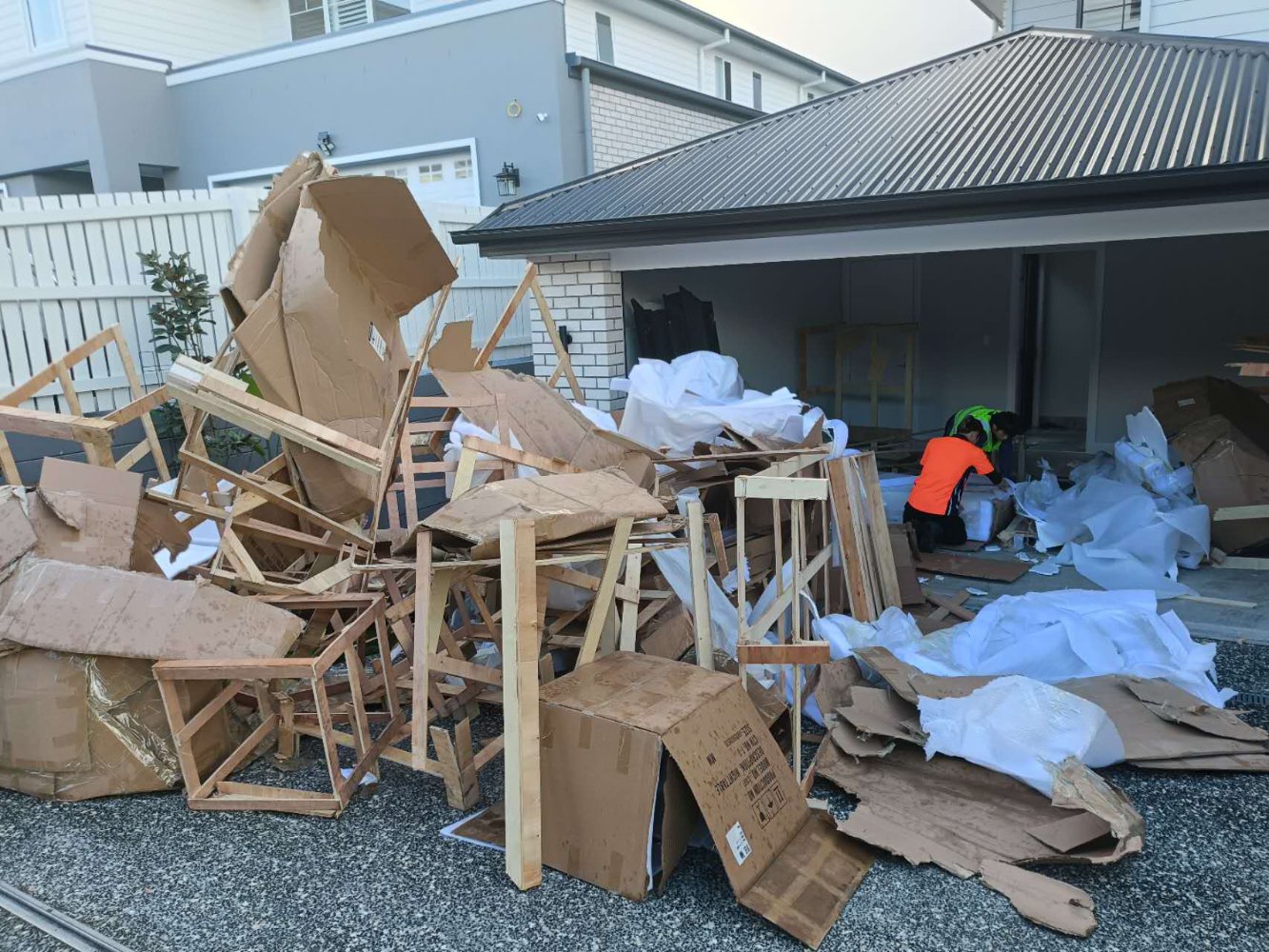 Removalists work by Tehui Removals, South Brisbane QLD (photo 2 of 2)