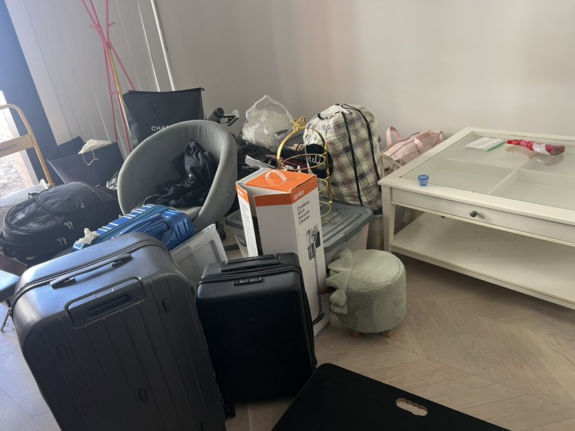 Removalists work by Huanao Home Services, Haymarket NSW (photo 2 of 2)