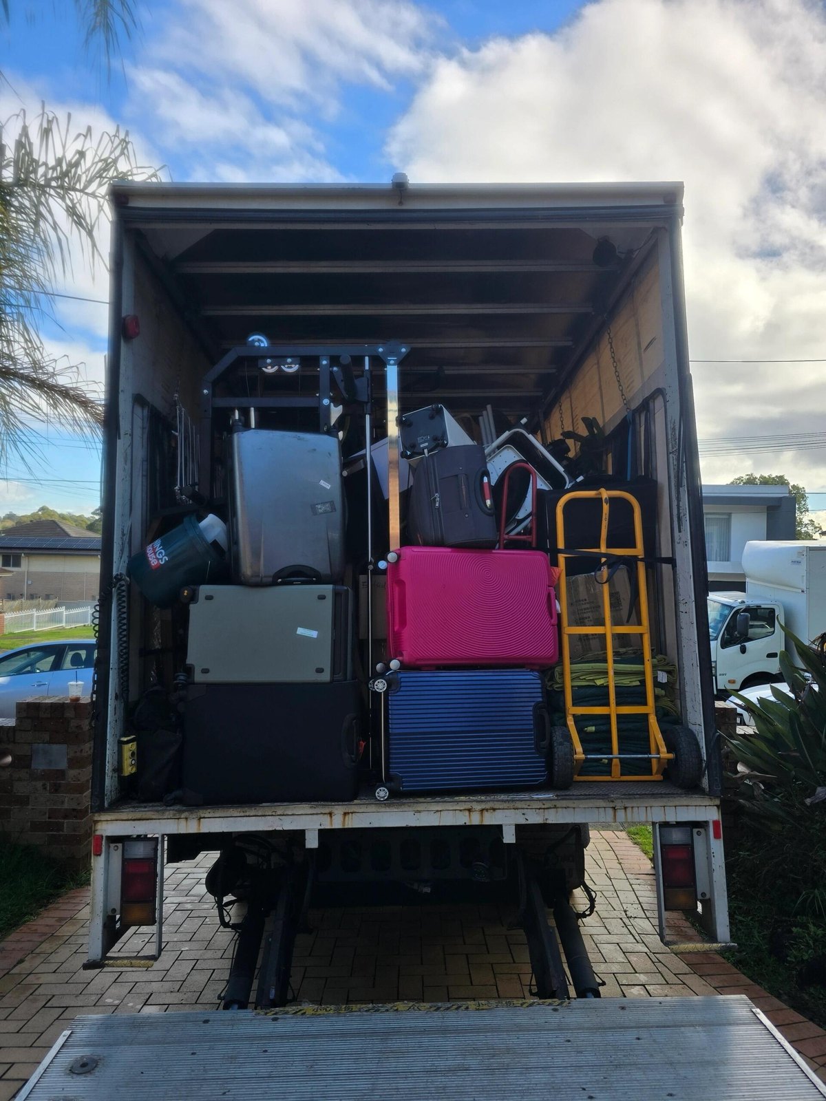Removalists work by HD Removal and Transport, NSW