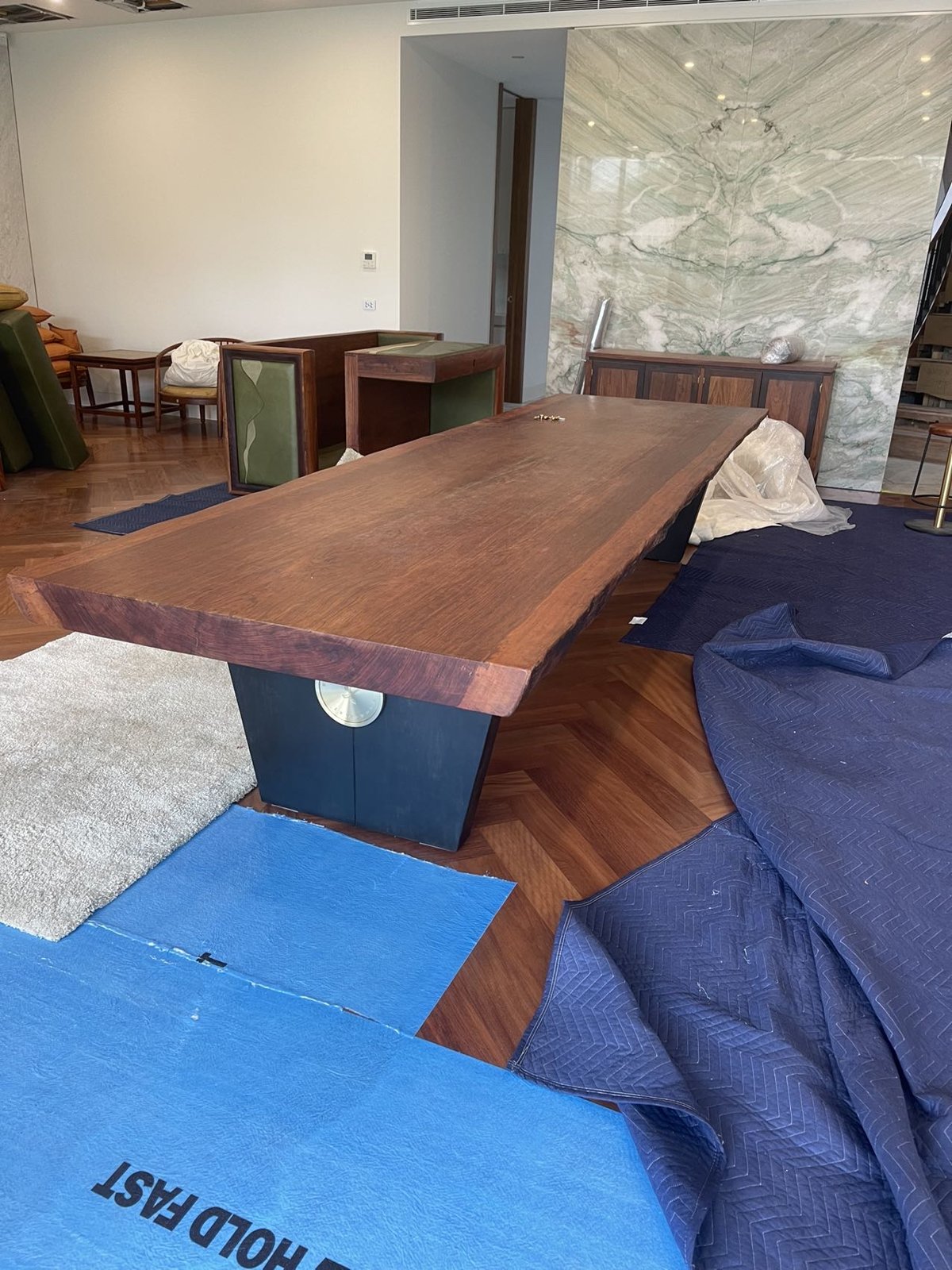 Removalists work by Shandong Moving, Box Hill VIC (photo 2 of 3)
