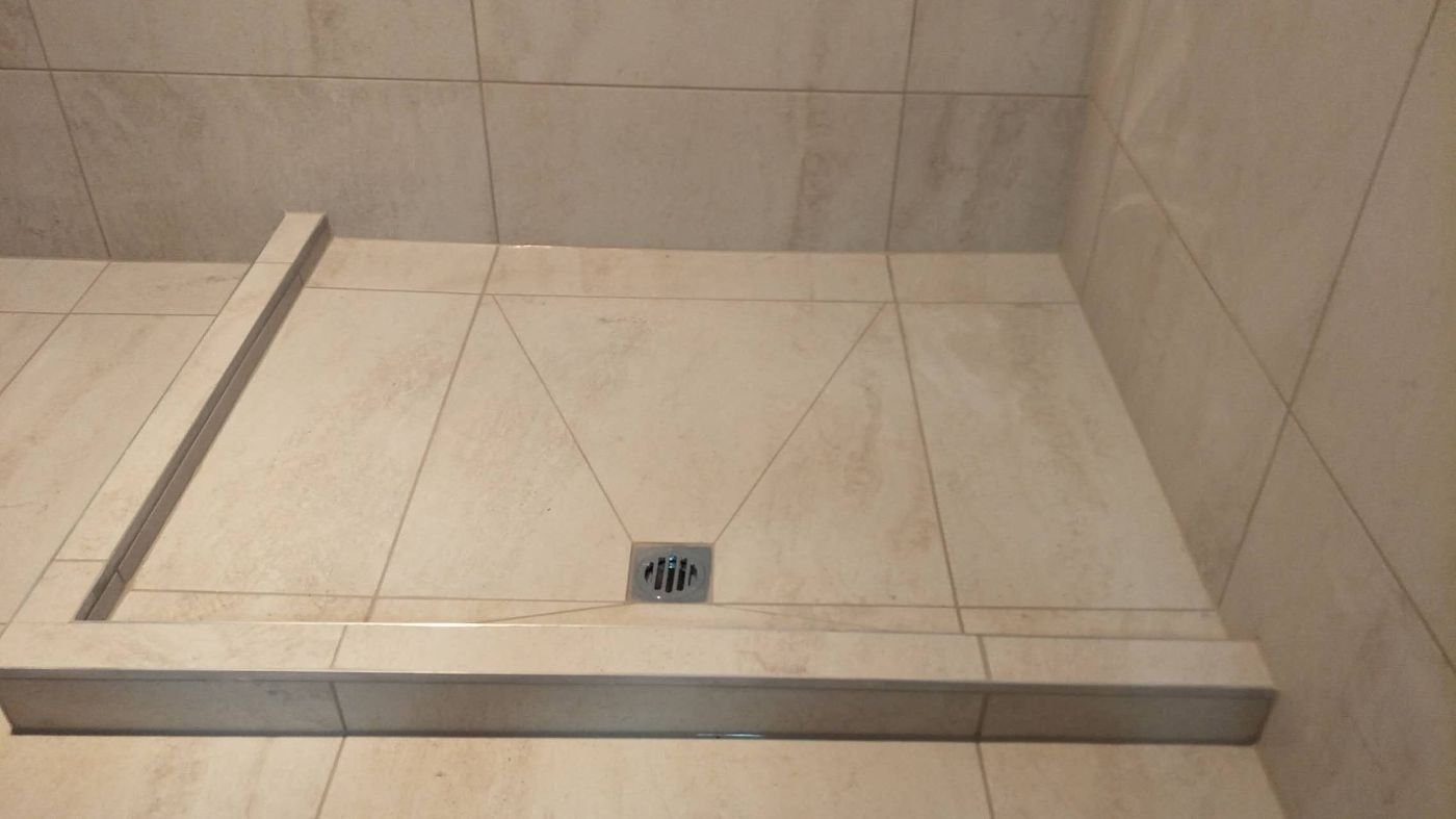 Tiler work by Danny Tiling Service, SA (photo 2 of 4)