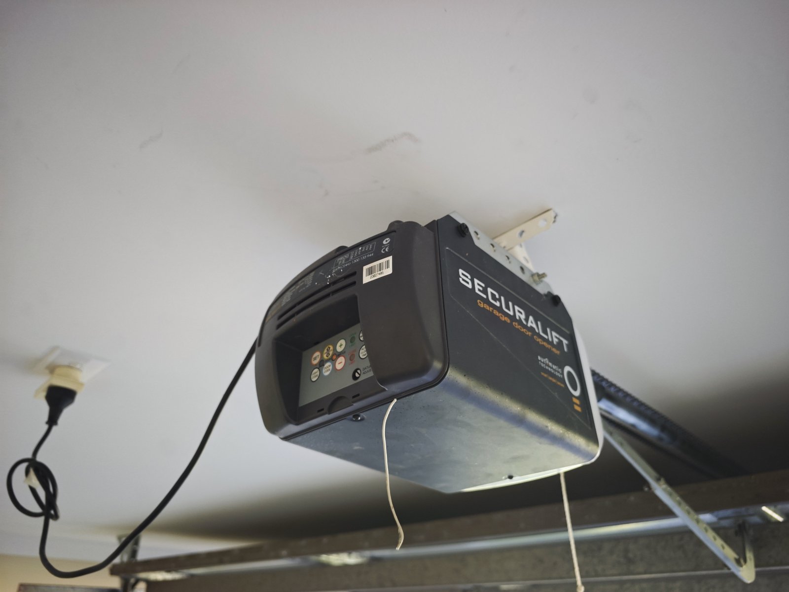 Garage Doors work by LXY Locksmith, Eight Mile Plains QLD (photo 4 of 4)