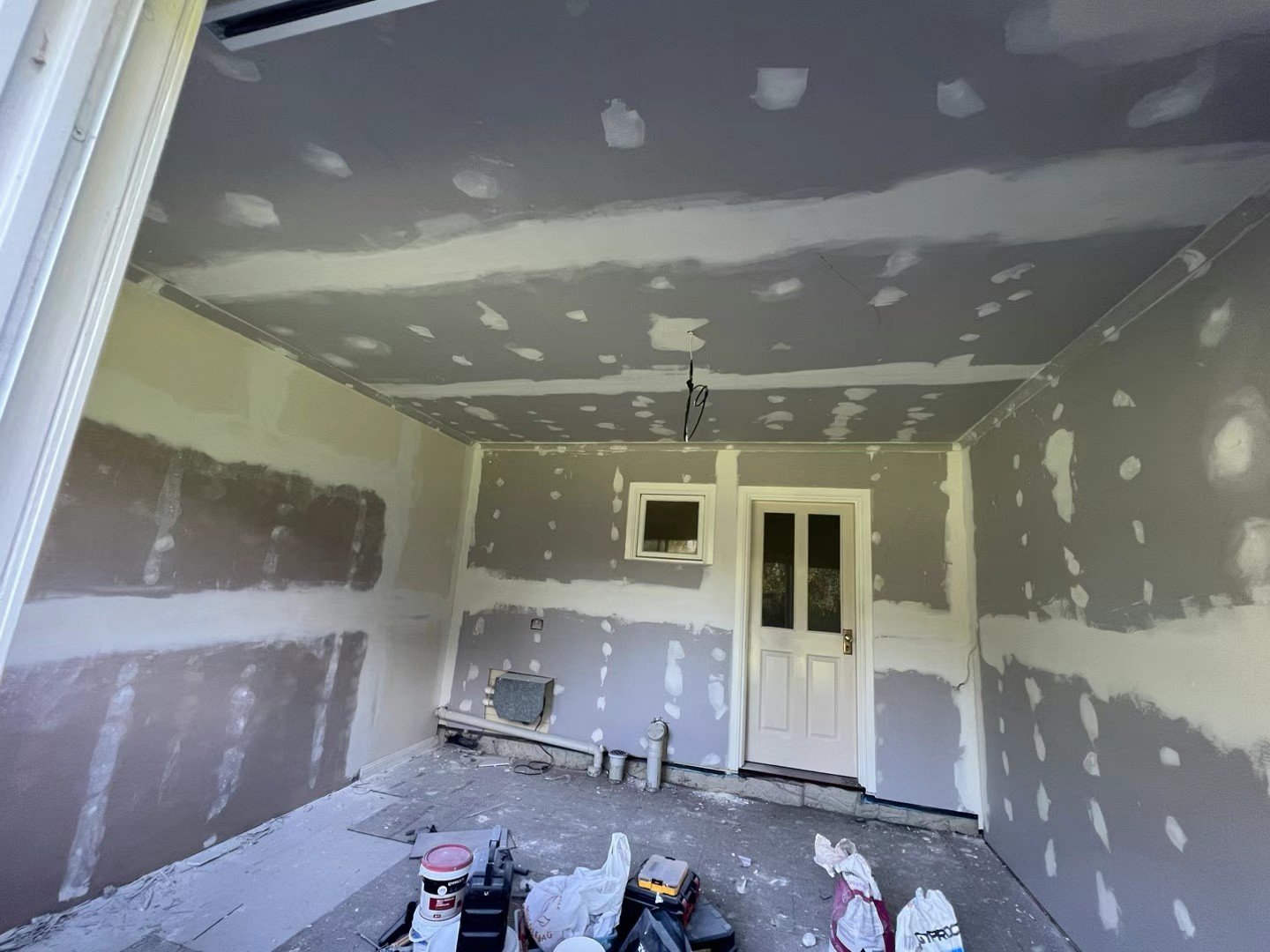 Builder work by Huishenghuo Renovation, Blackburn VIC (photo 2 of 3)