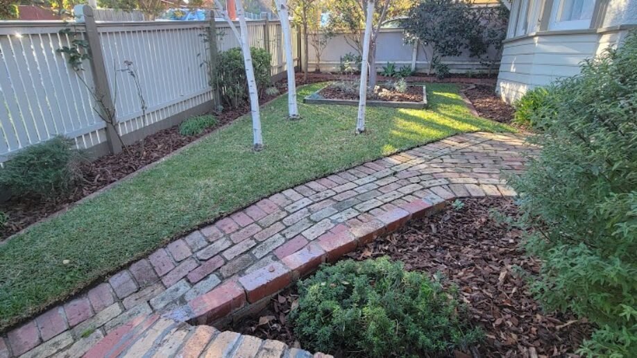 Lawn & Mowing work by Weeds n' Wonders, Eaglemont VIC