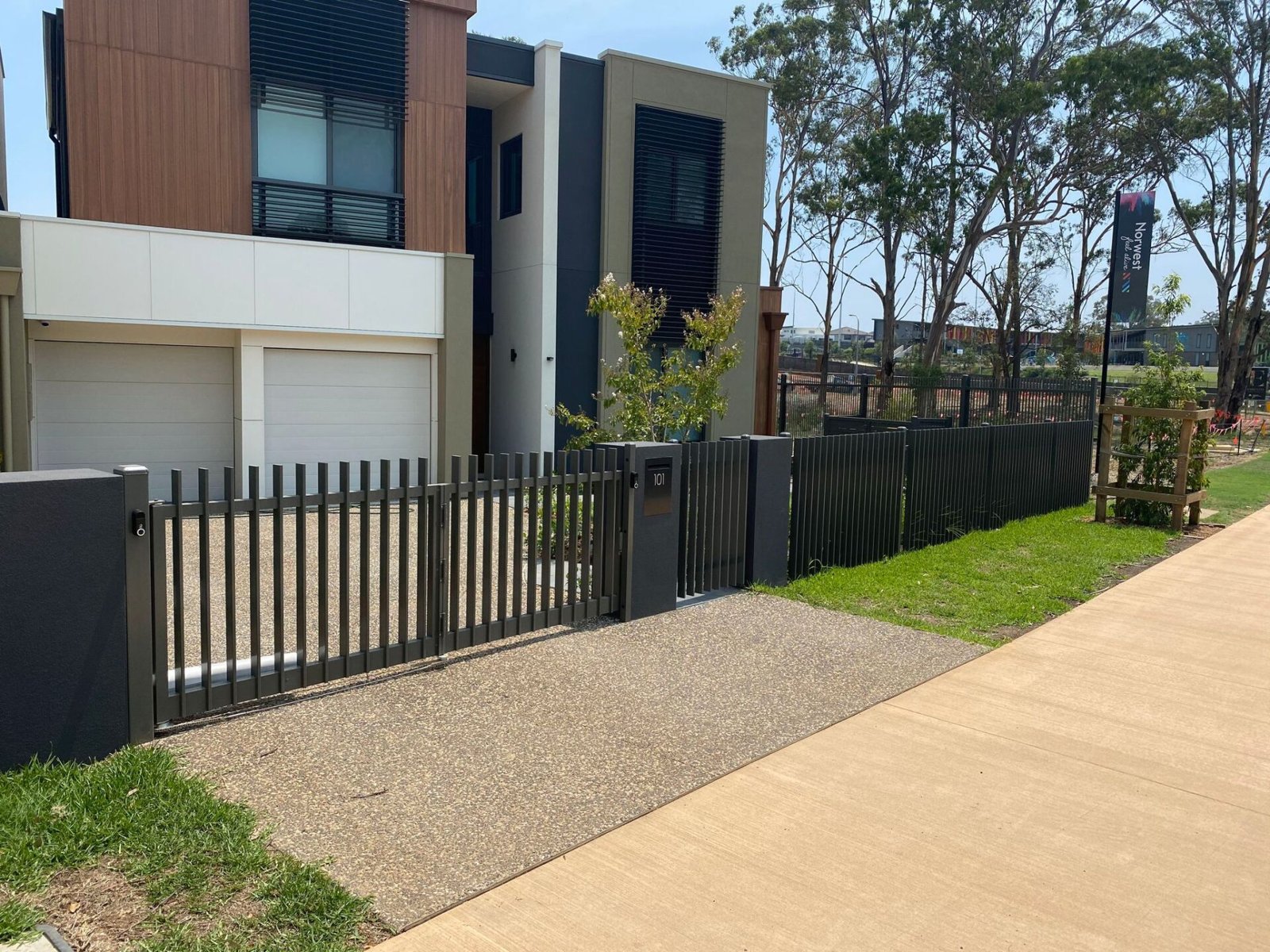 Fencing & Gates work by A.S.S Fencing, Prospect NSW (photo 2 of 6)