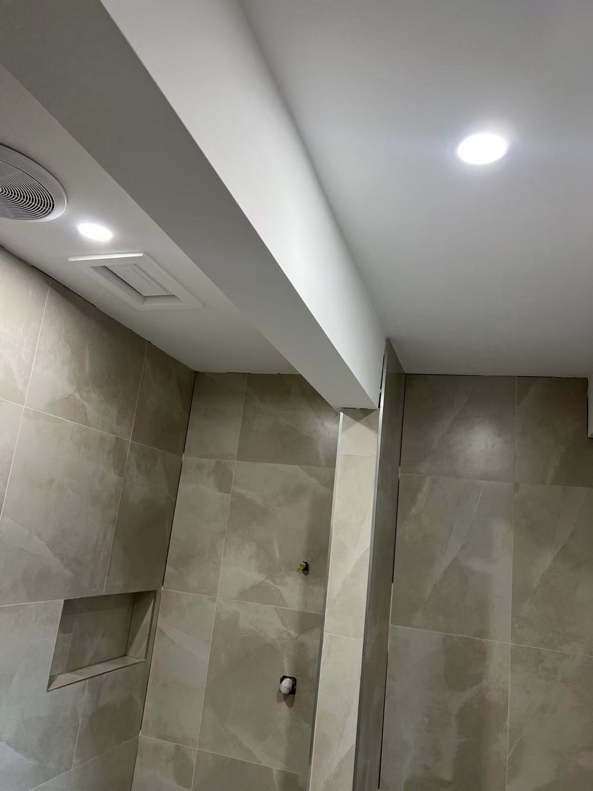 Bathroom Renovation work by Huishenghuo Renovation, Blackburn VIC (photo 3 of 4)