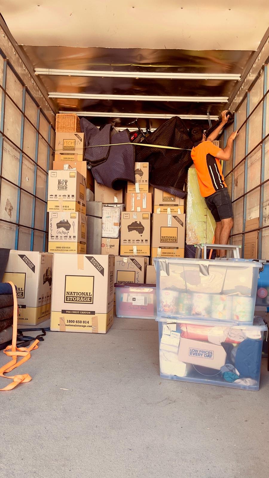 Removalists work by Victoria On Move, Wollert VIC (photo 4 of 4)
