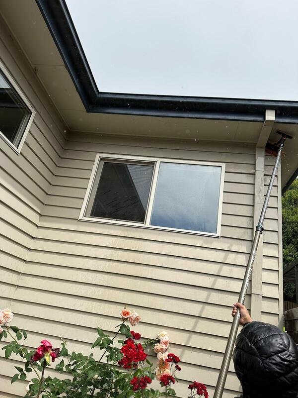 Window Cleaning work by CYP Window Cleaning, Wantirna VIC (photo 3 of 5)