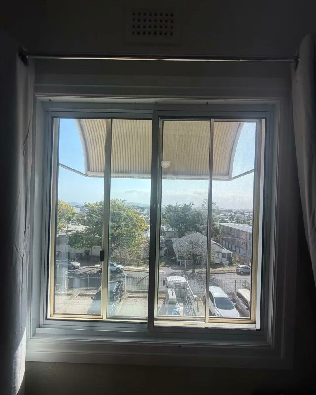 Glass & Windows work by Brissy Screens, QLD