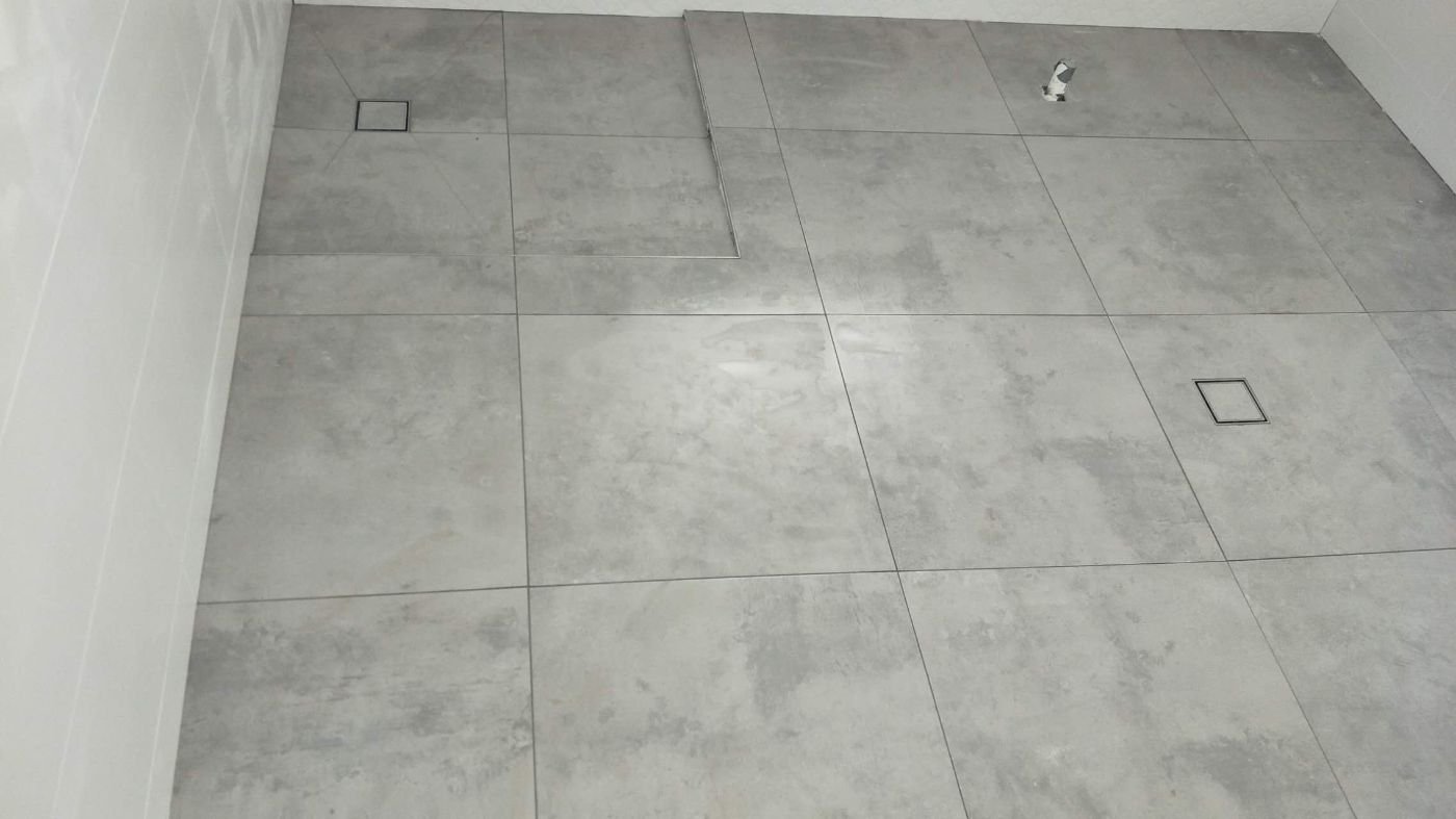 Tiler work by Danny Tiling Service, SA (photo 1 of 4)