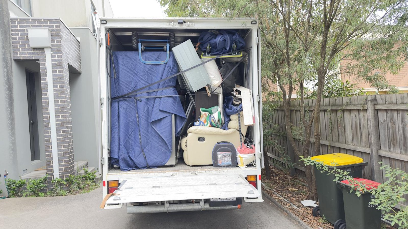 Removalists work by Dai Shu Movers, Brunswick VIC (photo 3 of 3)