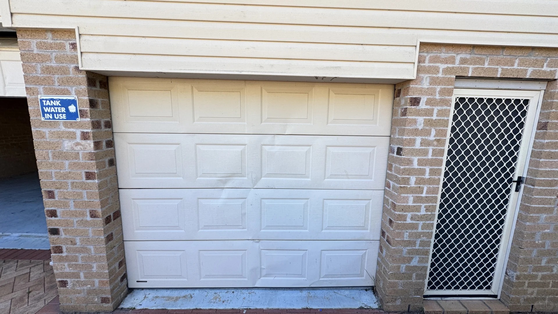Garage Doors work by Brisbane Garage Door Services, QLD (photo 2 of 2)