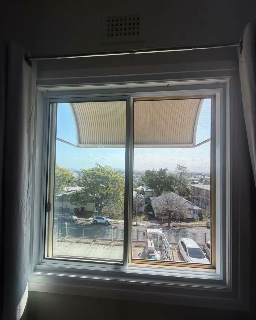 Glass & Windows work by Brissy Screens, QLD (photo 2 of 4)