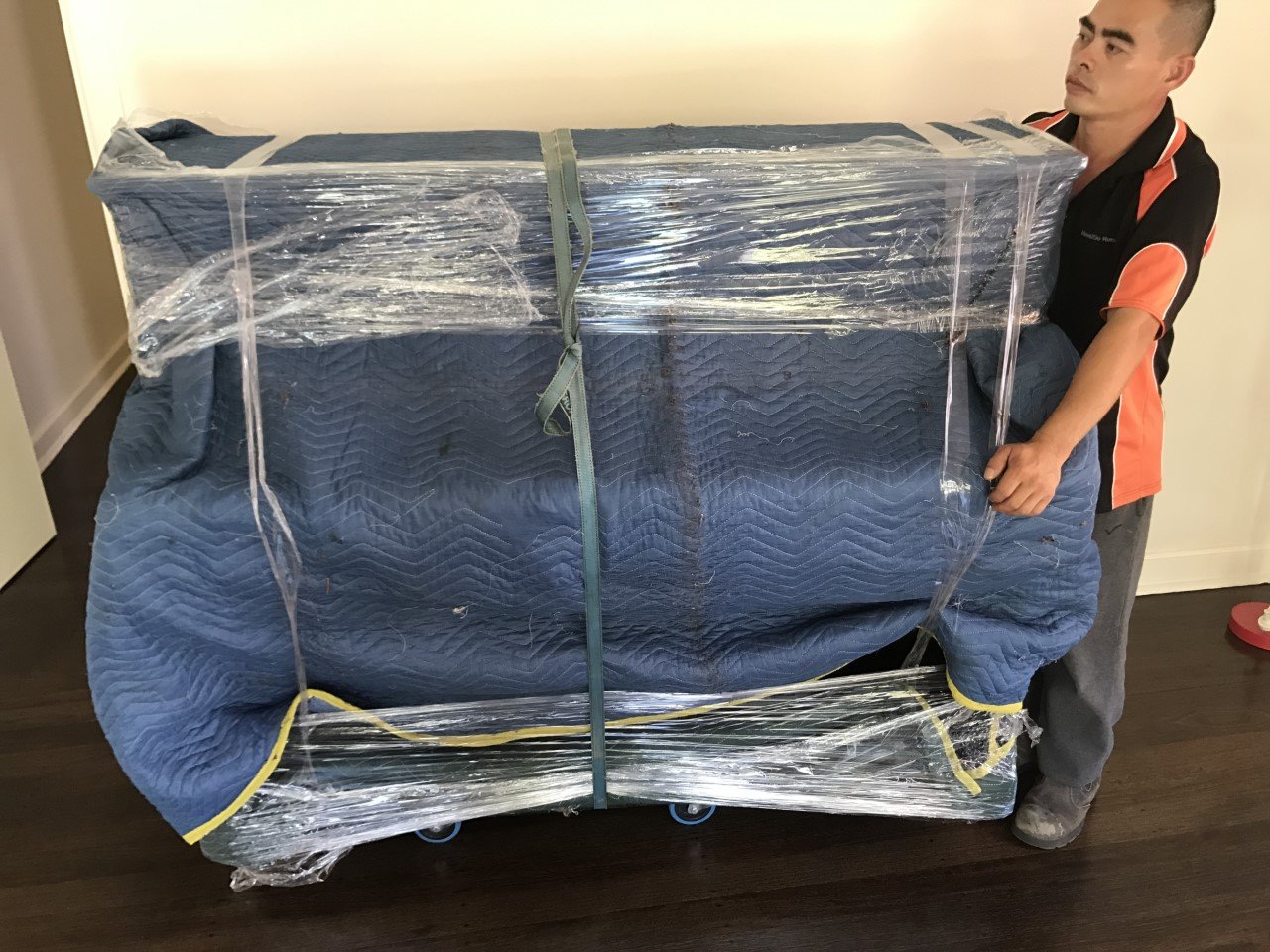 Removalists work by Move2Go Removals, North Strathfield NSW (photo 2 of 4)