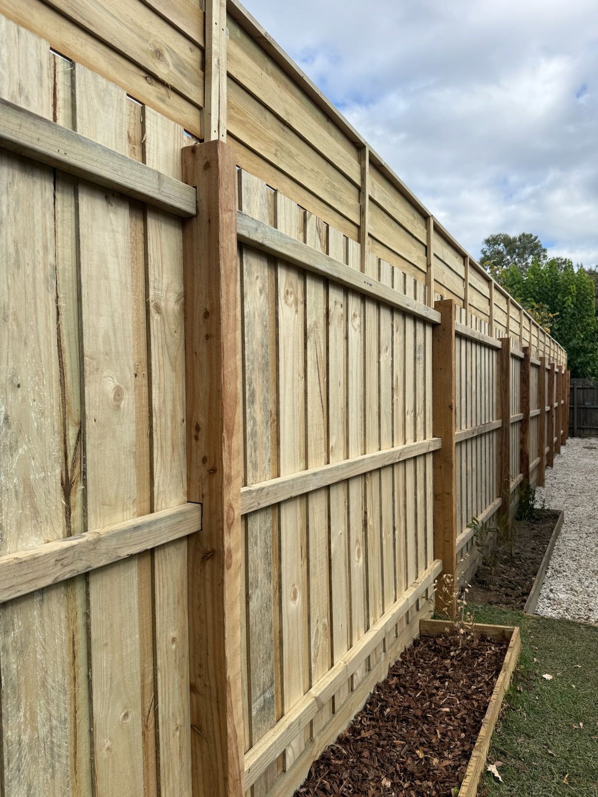 Fencing & Gates work by ZBuild Fencing, Glen Waverley VIC (photo 5 of 5)