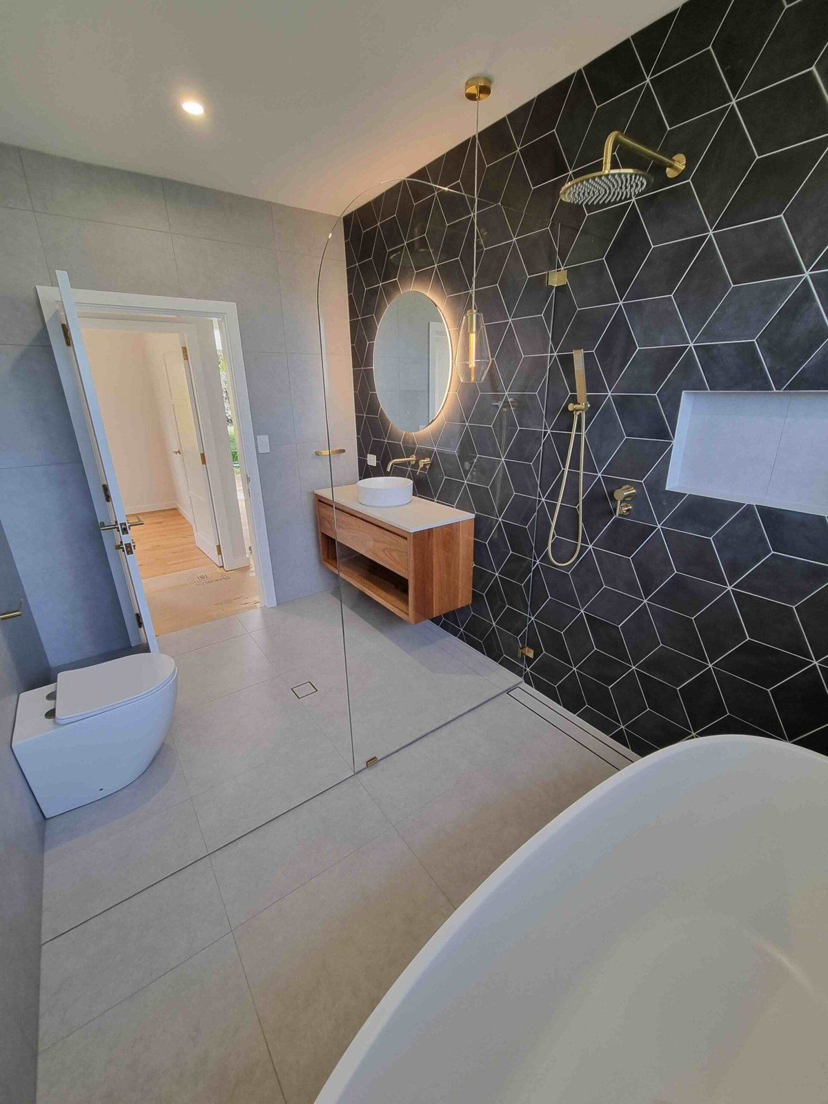 Tiler work by Alan Tiling, NSW (photo 6 of 8)