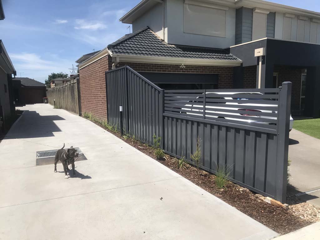 Fencing & Gates work by Auron Fencing, Epping VIC (photo 5 of 5)