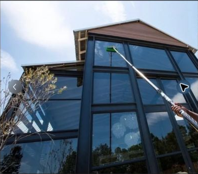 Pressure Washing work by Aqua Shine, QLD (photo 3 of 3)