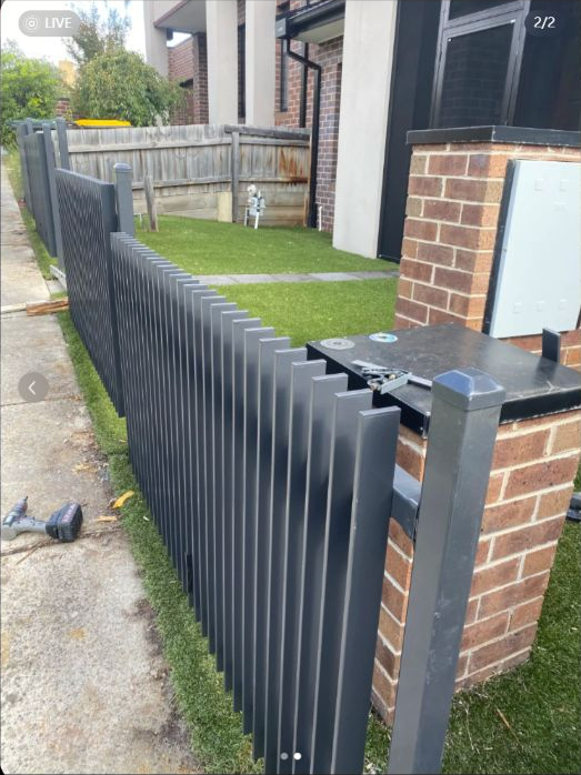 Fencing & Gates work by Melbourne Fencing, VIC (photo 2 of 2)